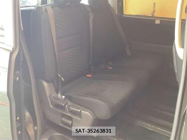 Nissan SERENA 2016-09 6912502-18