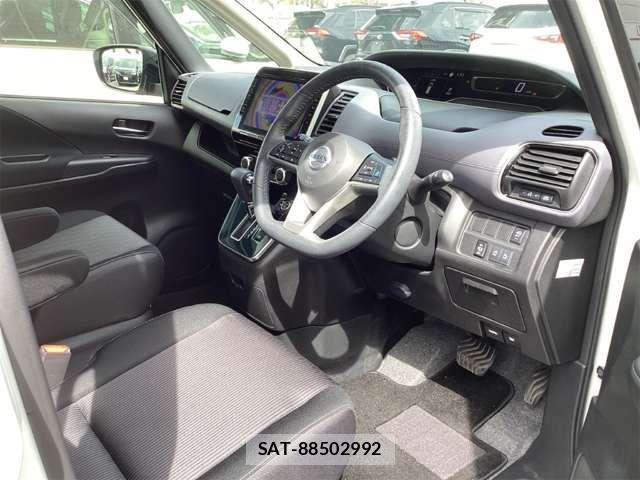 Nissan SERENA 2022-05 6912471-16