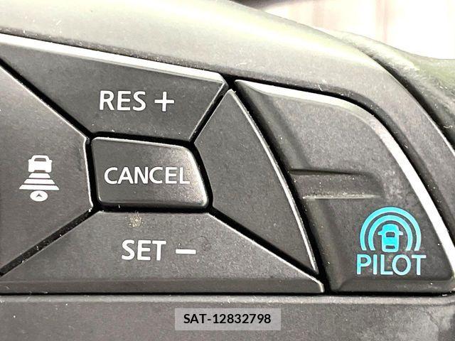 Nissan SERENA 2016-12 6912513-2