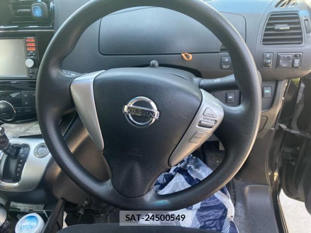 Nissan SERENA 2014-10 6912552-11
