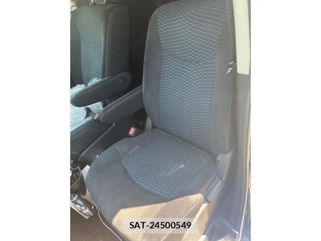 Nissan SERENA 2014-10 6912552-17