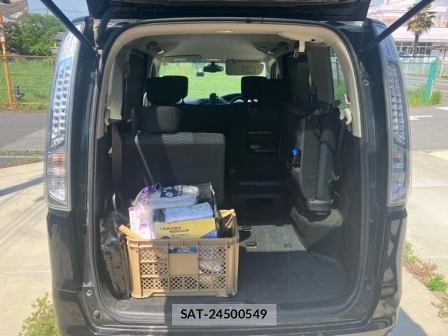 Nissan SERENA 2014-10 6912552-21