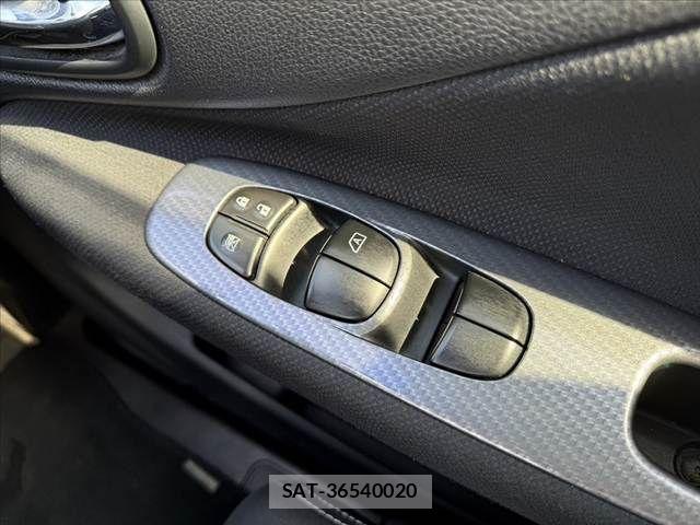 Nissan SERENA 2014-01 6912529-20