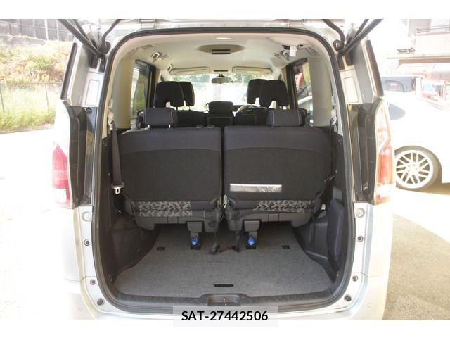Nissan SERENA 2017-05 6998143-18