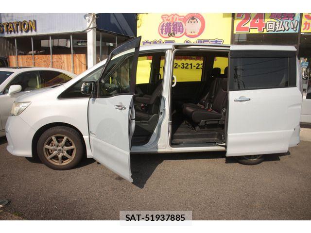 Nissan SERENA 2013-04 6998152-13
