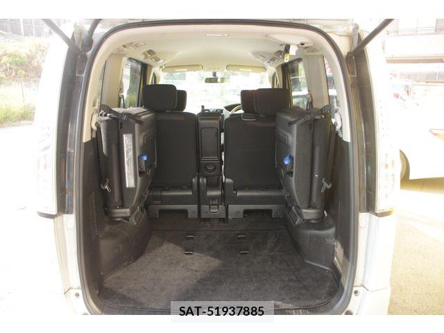 Nissan SERENA 2013-04 6998152-19