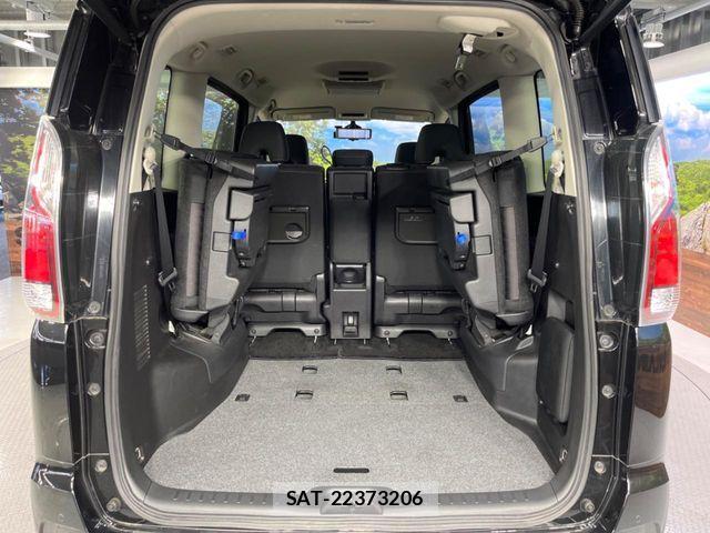Nissan SERENA 2017-06 6998131-10