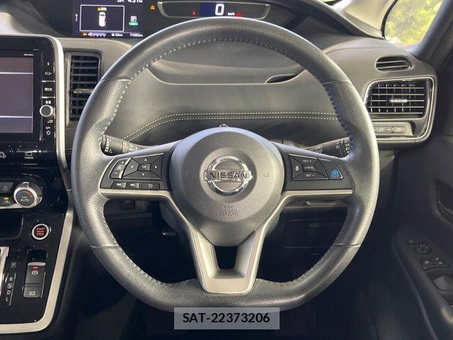 Nissan SERENA 2017-06 6998131-11