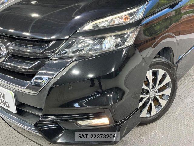 Nissan SERENA 2017-06 6998131-12