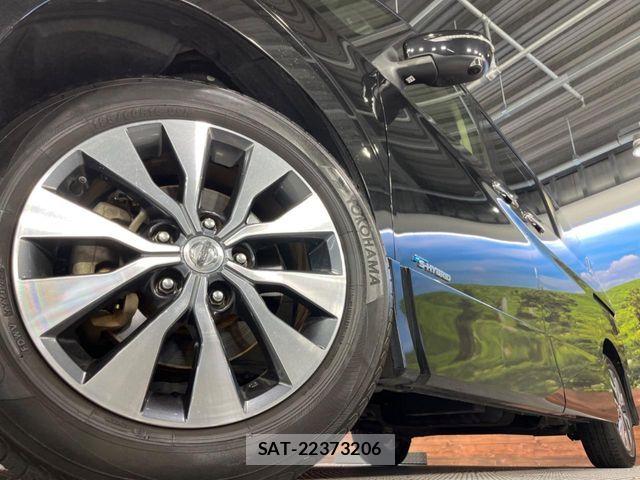 Nissan SERENA 2017-06 6998131-13