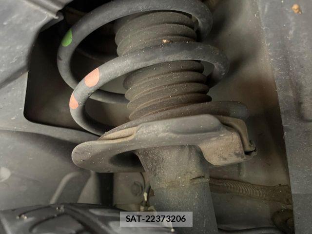 Nissan SERENA 2017-06 6998131-19