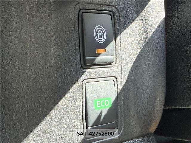Nissan SERENA 2019-11 6998134-3