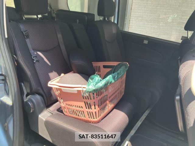 Nissan SERENA 2014-01 6998162-17
