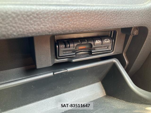 Nissan SERENA 2014-01 6998162-21