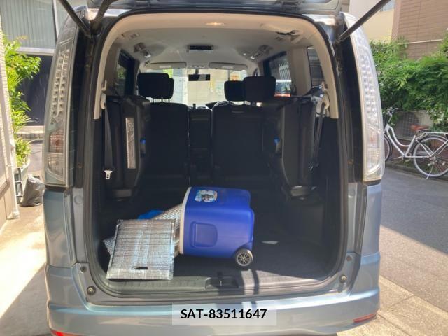 Nissan SERENA 2014-01 6998162-6