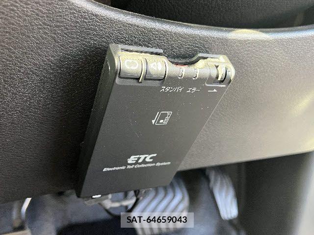 Nissan SERENA 2018-03 6998111-15