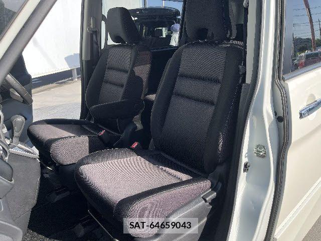 Nissan SERENA 2018-03 6998111-18