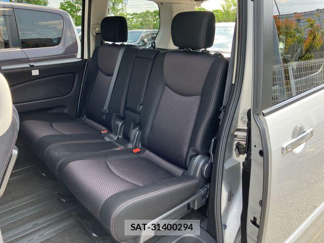 Nissan SERENA 2013-02 6998170-4