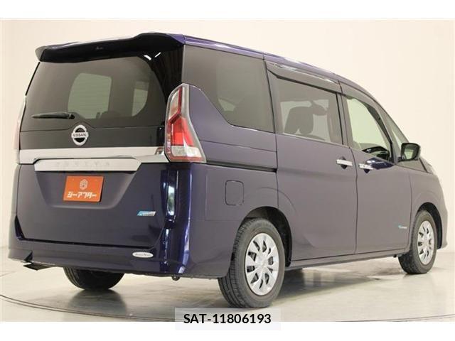 Nissan SERENA 2017-08 6998141-11