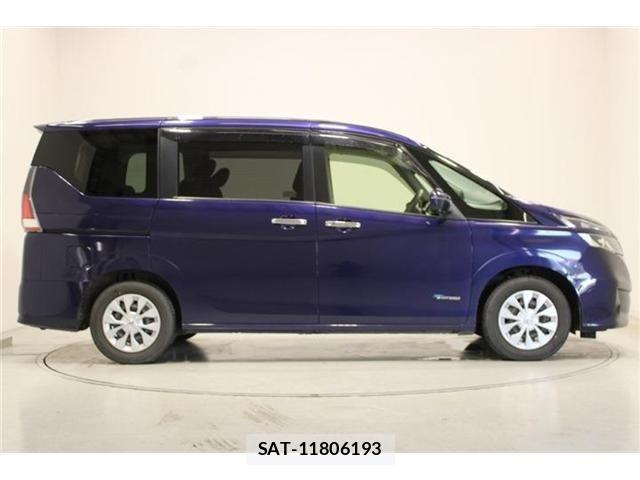 Nissan SERENA 2017-08 6998141-12
