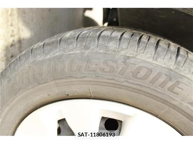 Nissan SERENA 2017-08 6998141-25