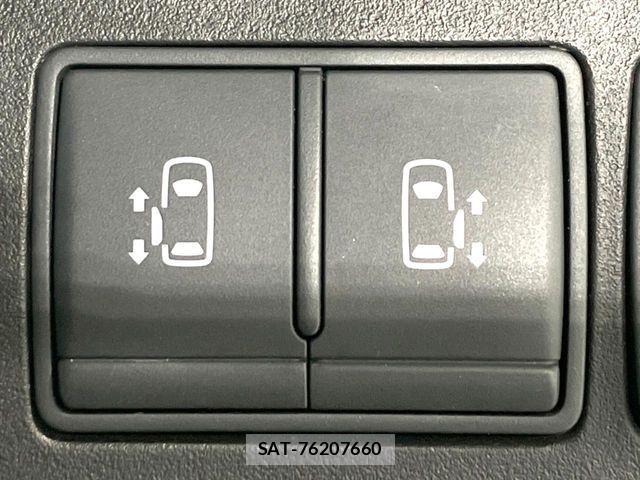 Nissan SERENA 2015-11 6998169-5