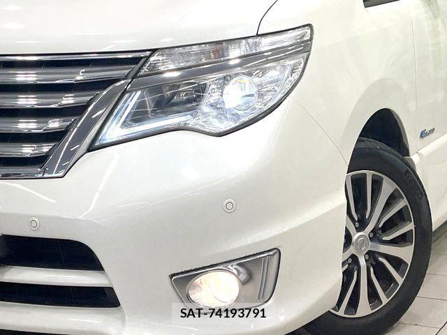 Nissan SERENA 2015-04 7021559-12