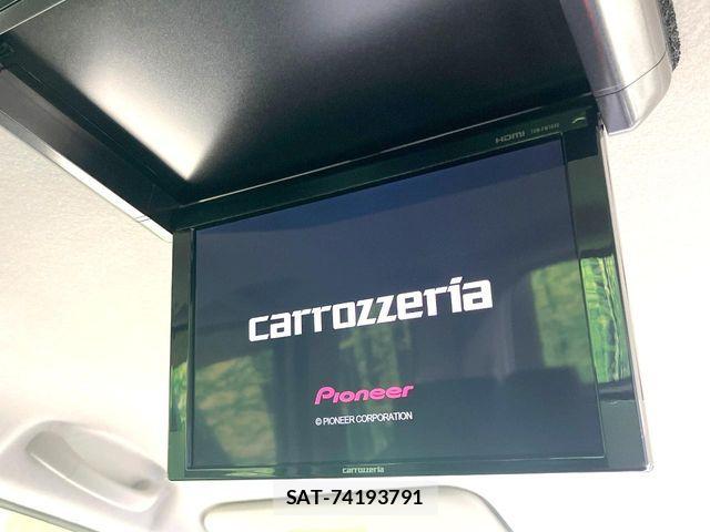 Nissan SERENA 2015-04 7021559-2