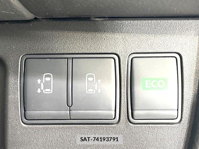 Nissan SERENA 2015-04 7021559-4