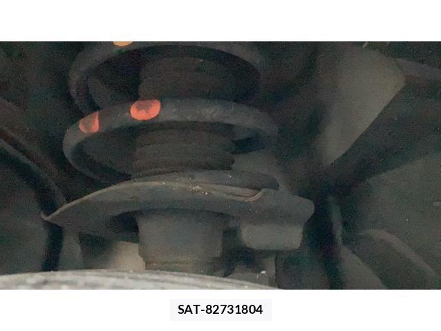 Nissan SERENA 2013-06 7021565-8