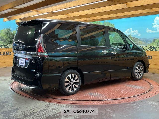 Nissan SERENA 2017-07 7021549-16
