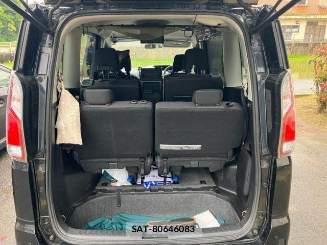 Nissan SERENA 2017-07 7021561-9