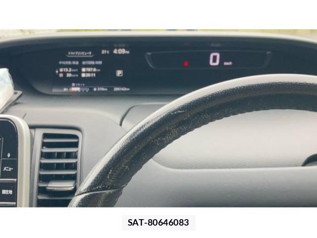Nissan SERENA 2017-07 7021561-16