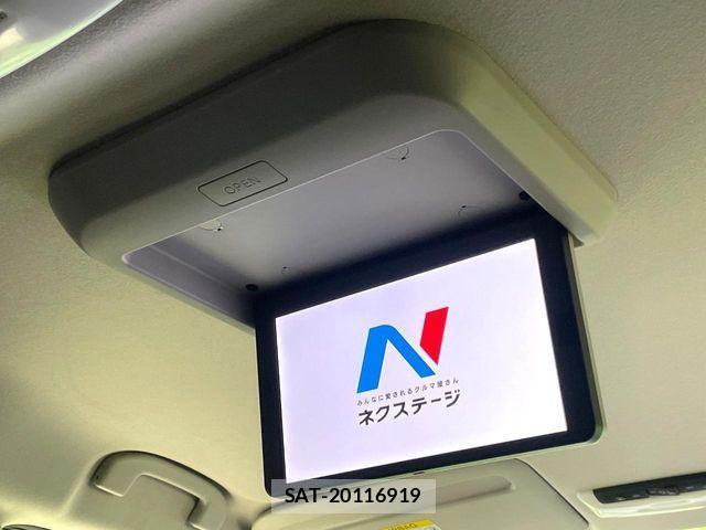 Nissan SERENA 2018-09 7021550-3