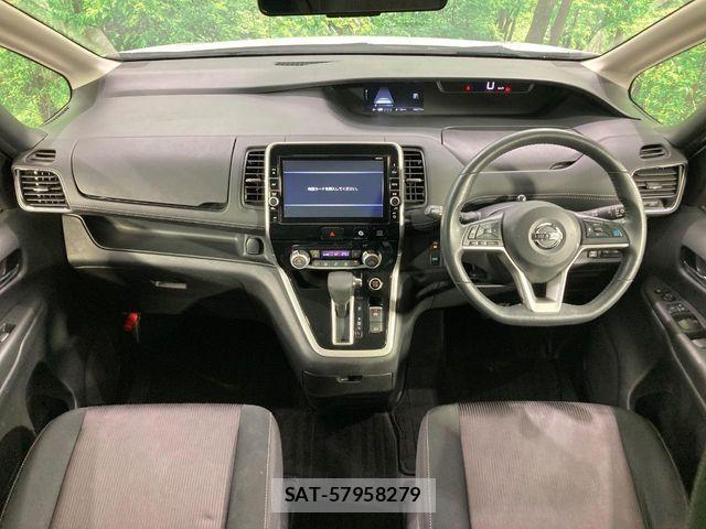 Nissan SERENA 2018-09 7021551-1