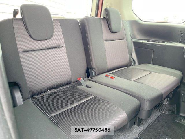 Nissan SERENA 2018-09 7021557-9