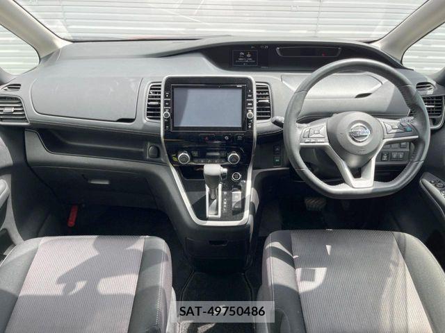 Nissan SERENA 2018-09 7021557-1