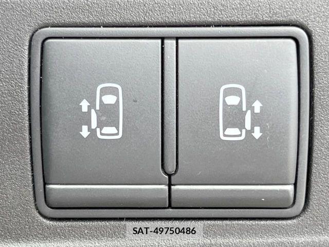 Nissan SERENA 2018-09 7021557-2