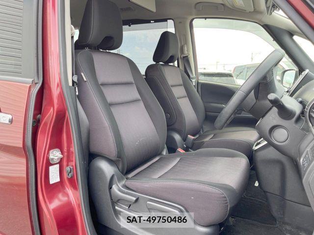 Nissan SERENA 2018-09 7021557-7