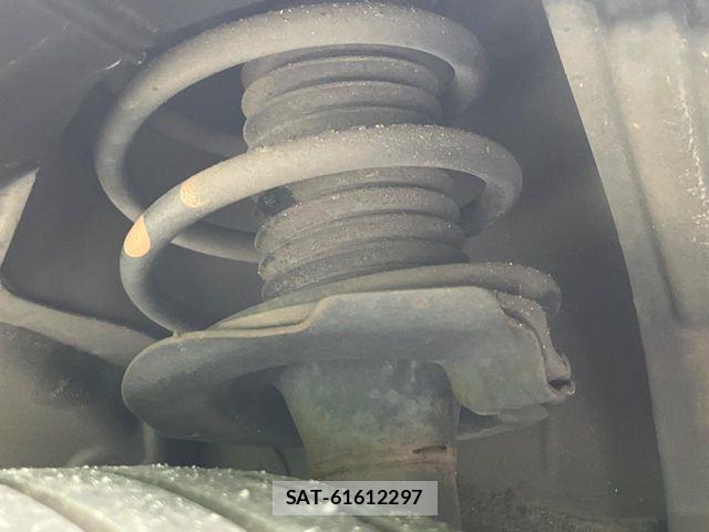 Nissan SERENA 2017-11 7021552-19