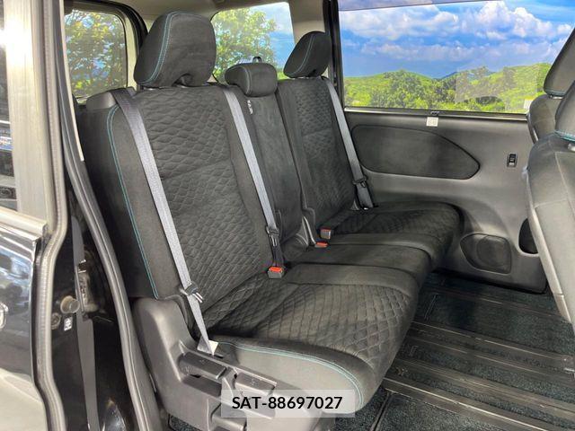 Nissan SERENA 2016-12 7021555-8