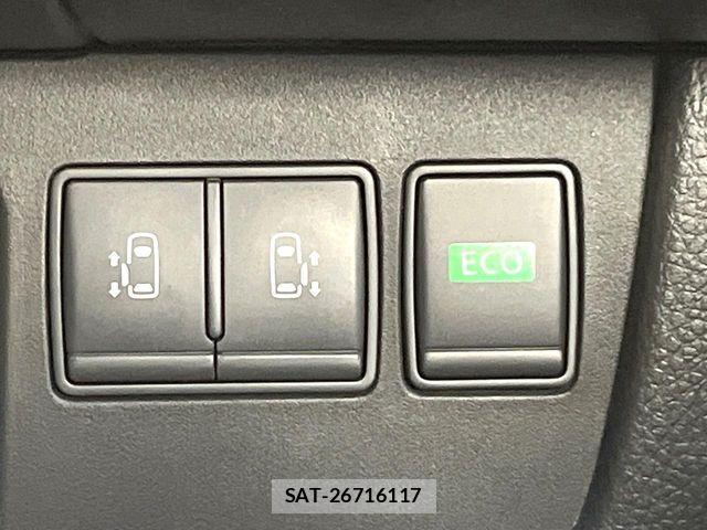 Nissan SERENA 2015-05 7021560-3