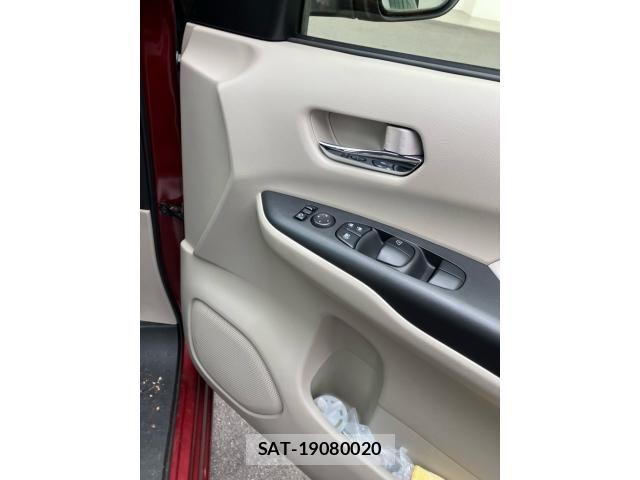 Nissan SERENA 2016-12 7060663-12