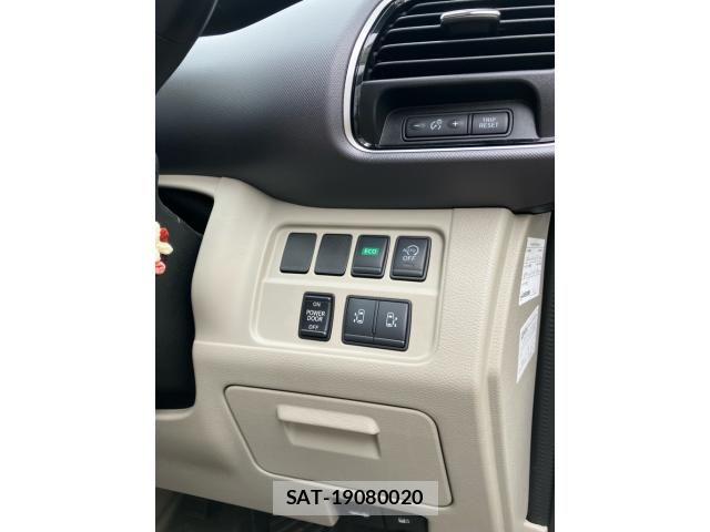 Nissan SERENA 2016-12 7060663-15