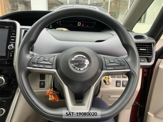 Nissan SERENA 2016-12 7060663-17