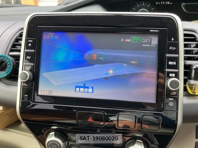 Nissan SERENA 2016-12 7060663-23