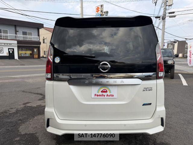 Nissan SERENA 2017-03 7060655-15