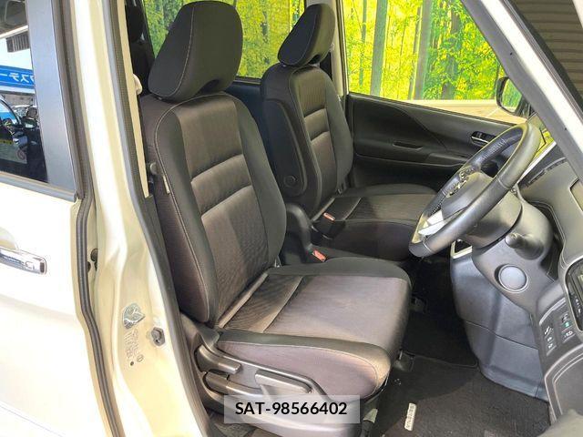 Nissan SERENA 2017-04 7060666-7