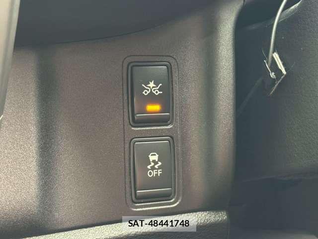 Nissan SERENA 2017-12 7060650-14