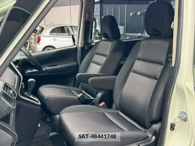 Nissan SERENA 2017-12 7060650-18